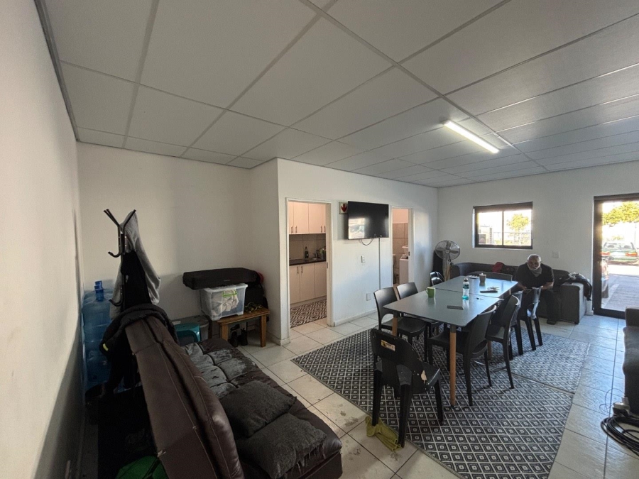 To Let commercial Property for Rent in Rivergate Western Cape